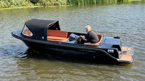 ACTIE Coastliner 545 Tender